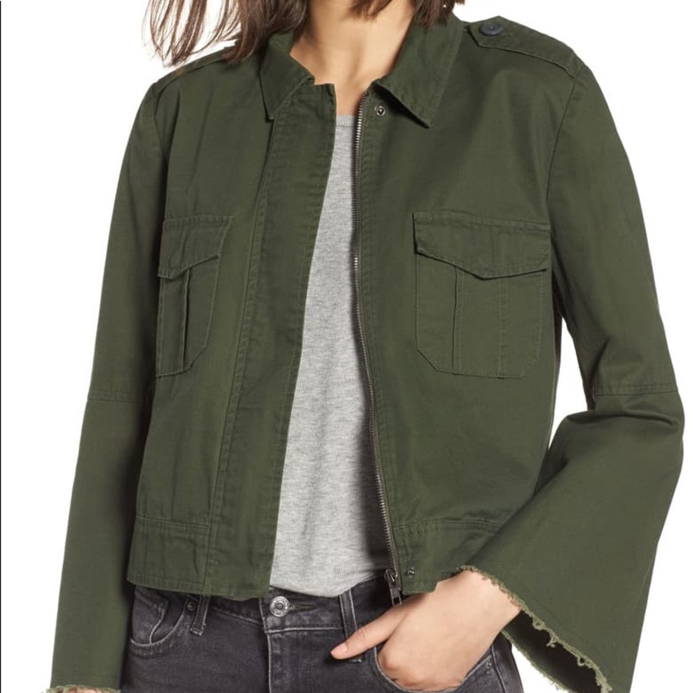 BB Dakota Bell Sleeve Jacket EUC